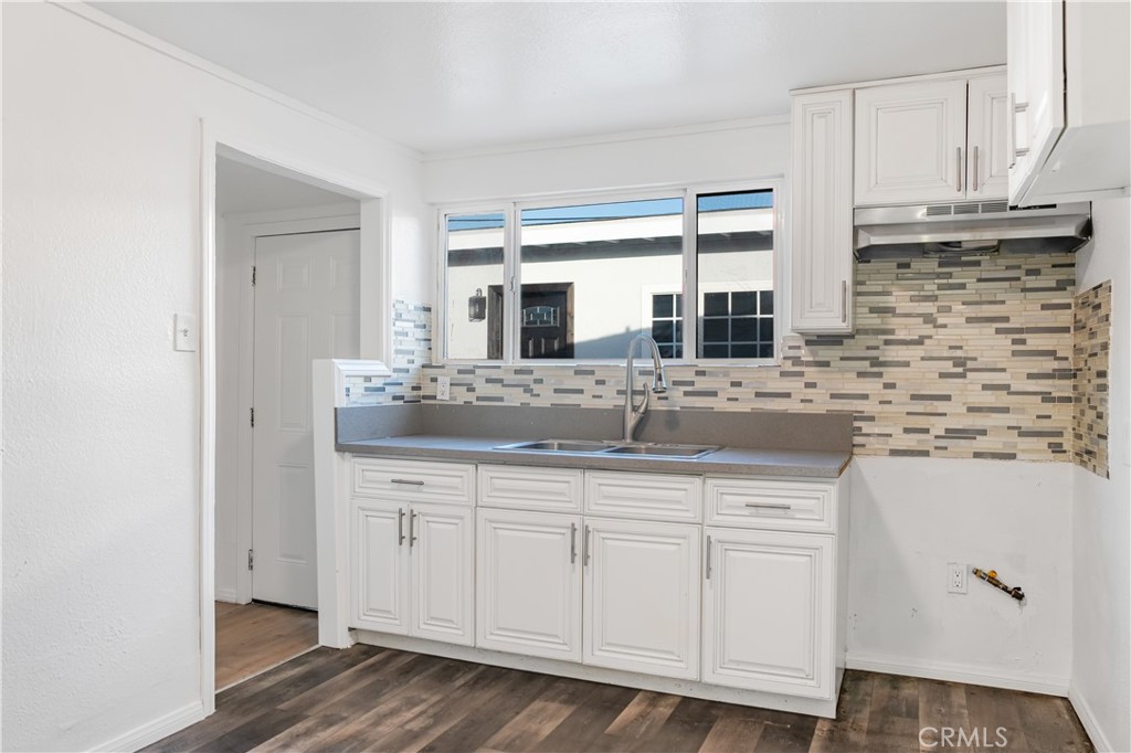 2242 Bryce Road El Monte, CA 91732 - Photo 12 of 41 front house kitchen