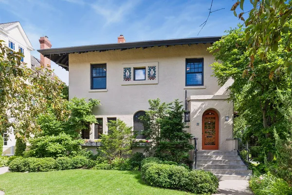 $1,595,000 | 42 Kenwood Parkway, St. Paul, MN 55105