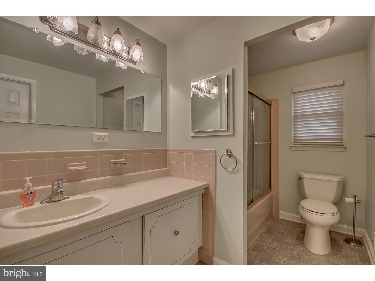 820 Hanford Road Fairless Hills, PA 19030 - Photo 22 of 24 Bathroom