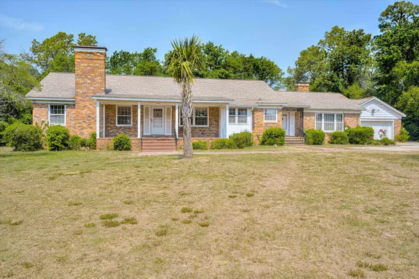 $299,900 | 919 Wildwood Road, Aiken, SC 29801