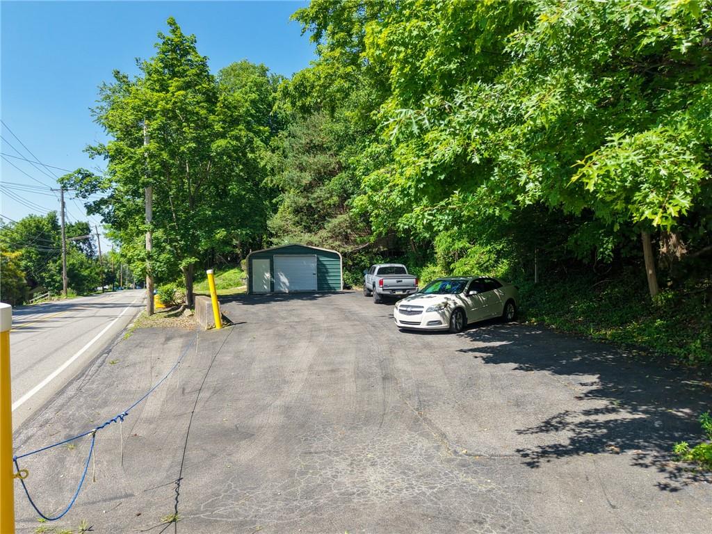 5614 Verona Road Verona, PA 15147 - Photo 31 of 34 Parking lot with room for at least 6 vehicles