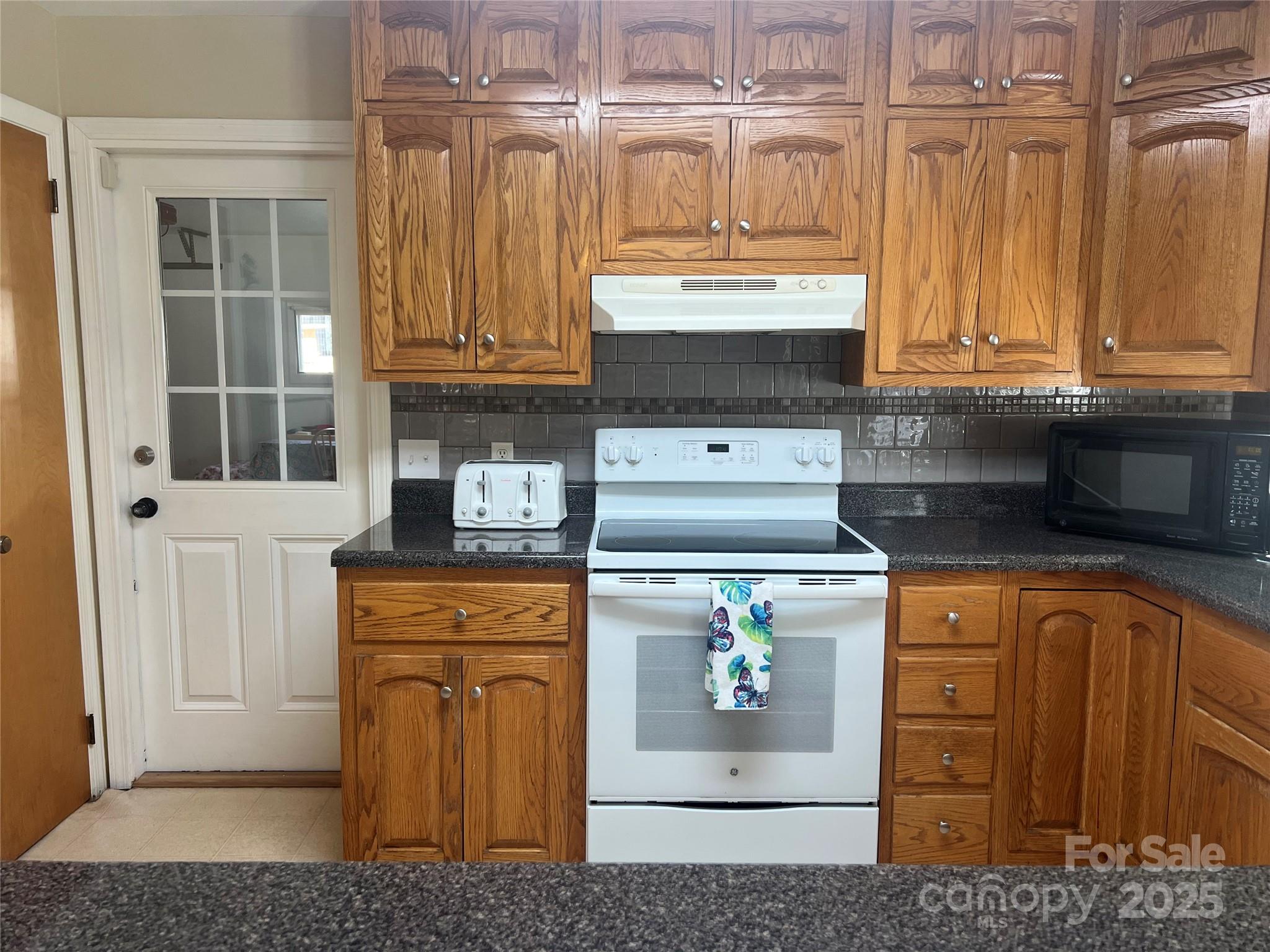 3870 Kanuga Road Hendersonville, NC 28739 - Photo 11 of 35 Gallery Image 11