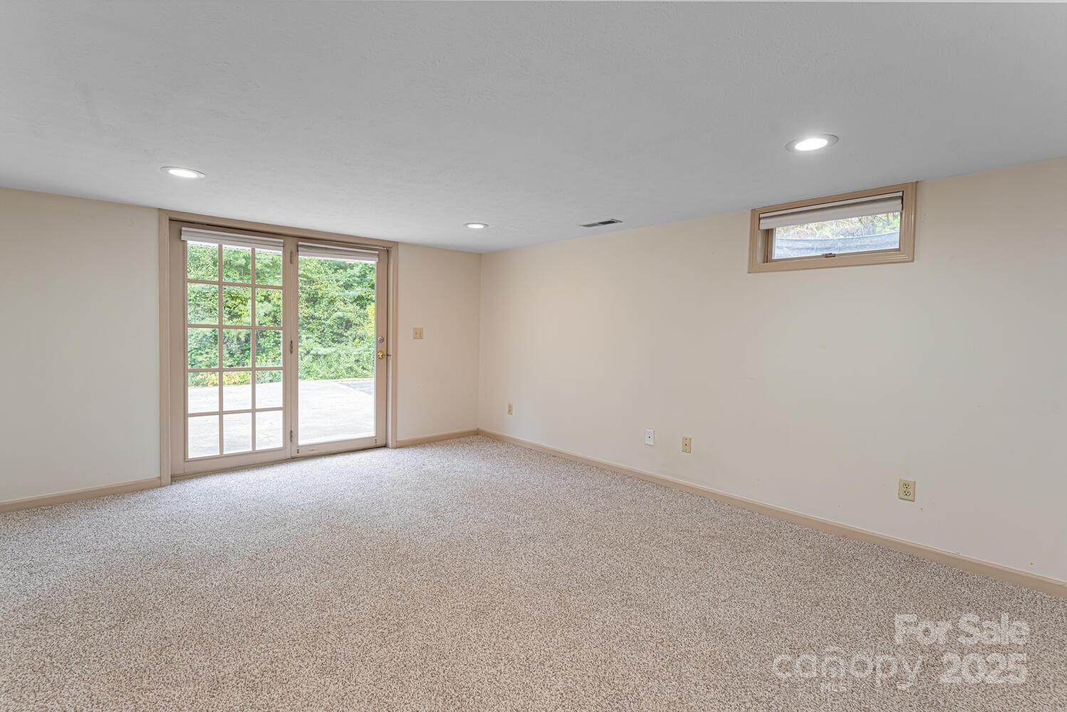 3870 Kanuga Road Hendersonville, NC 28739 - Photo 26 of 35 Gallery Image 26