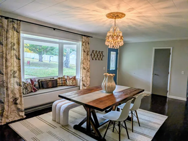 $224,000 | 49 Kingstown Lane, Hot Springs, VA 24445