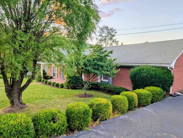 $224,000 | 49 Kingstown Lane, Hot Springs, VA 24445