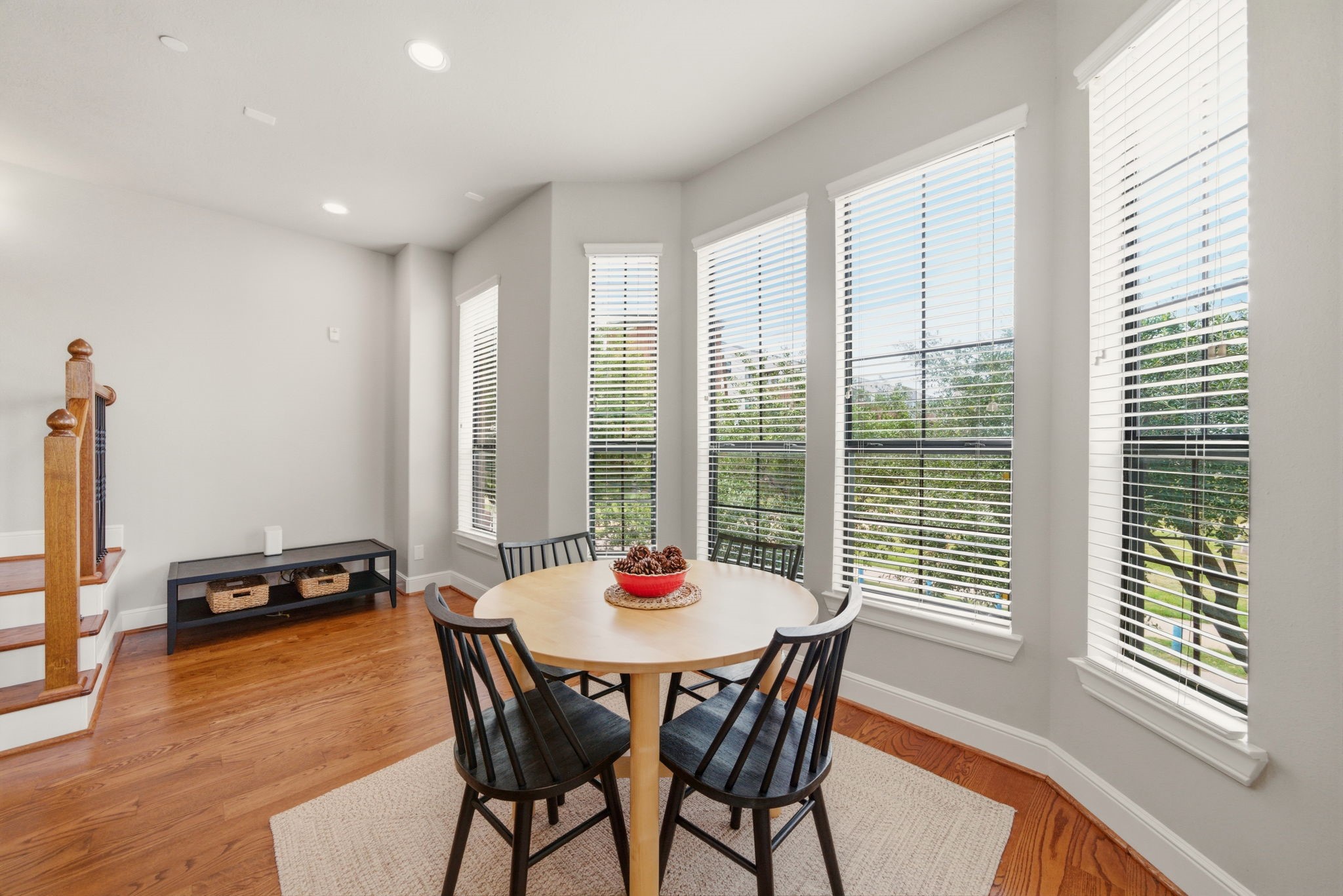 2110 Shearn Street, Unit 16 Houston, TX 77007 - Photo 12 of 37 Currently a 4 seat dining table is in this space, but there is plenty of room for larger dining table and more chairs!