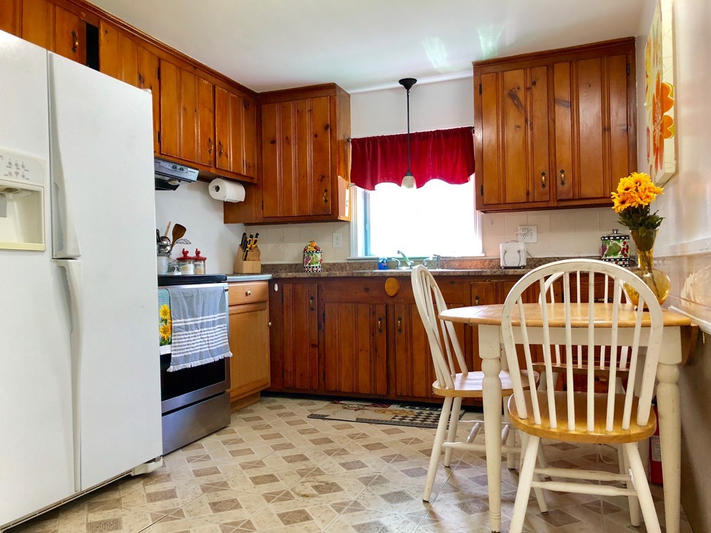 2 Columbine Road Worcester, MA 01609 - Photo 11 of 19 Gallery Image 11