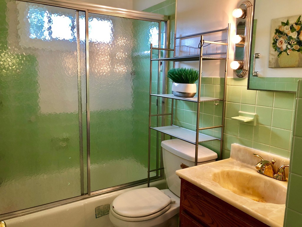 2 Columbine Road Worcester, MA 01609 - Photo 7 of 19 Gallery Image 7