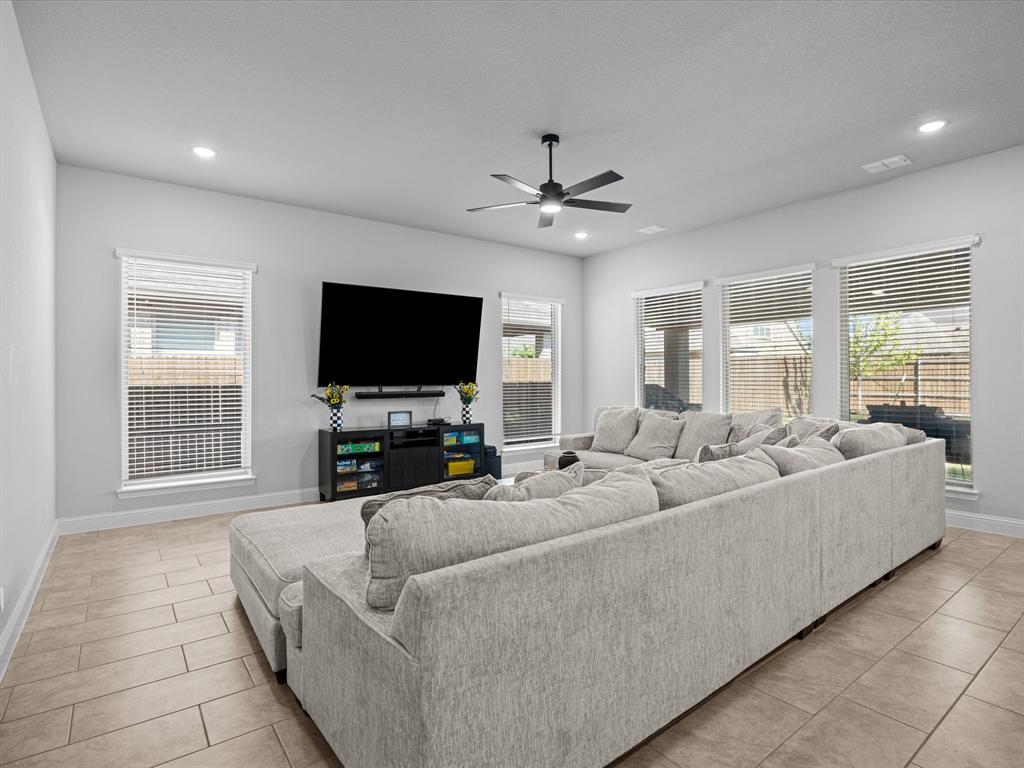 293 Resting Pl Road Waxahachie, TX 75165 - Photo 20 of 35 Gallery Image 20