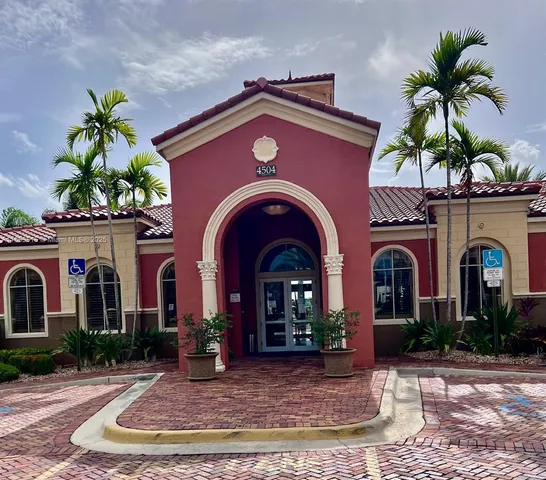 $2,600 | 4402 Southwest 160th Avenue, Unit 910, Miramar, FL 33027