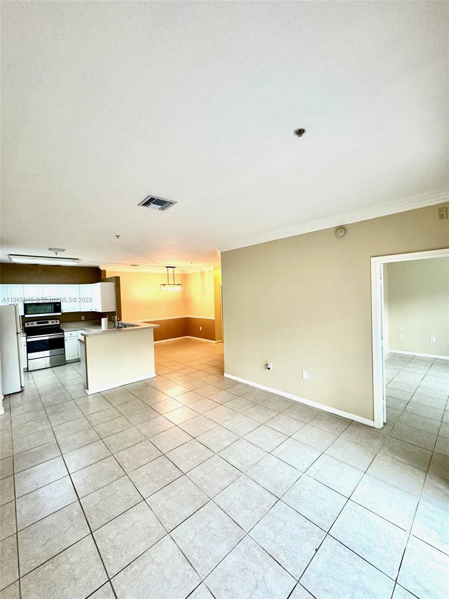4402 Southwest 160th Avenue, Unit 910 Miramar, FL 33027 - Photo 4 of 22
