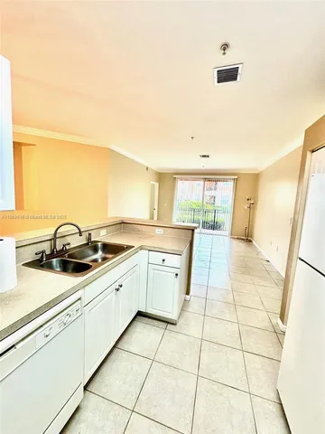 $2,600 | 4402 Southwest 160th Avenue, Unit 910, Miramar, FL 33027