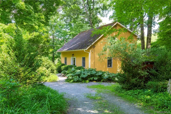 $600,000 | 41 Chapman Road, Garrison, NY 10524