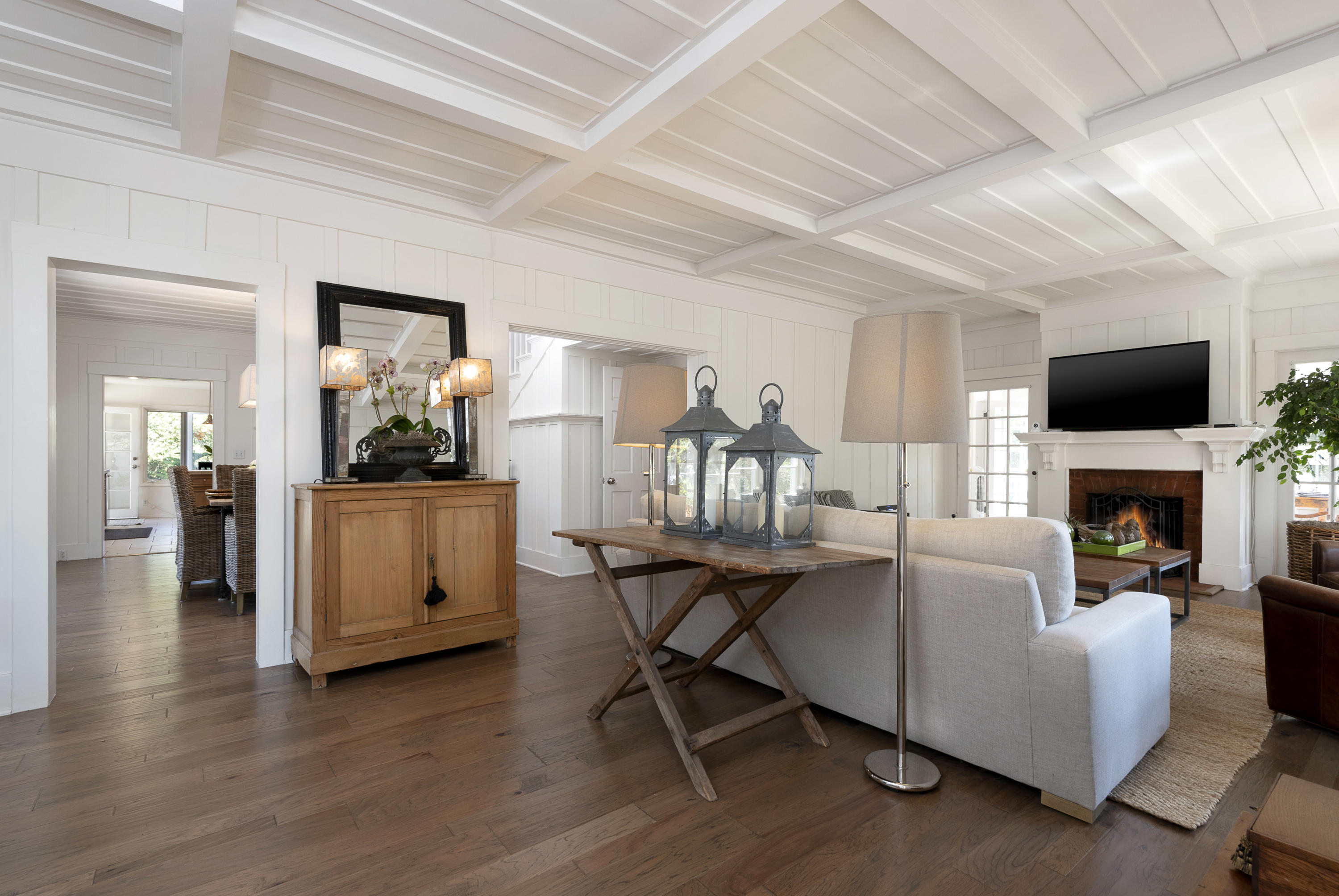 540 El Bosque Road Montecito, CA 93108 - Photo 4 of 18 DSC_7638