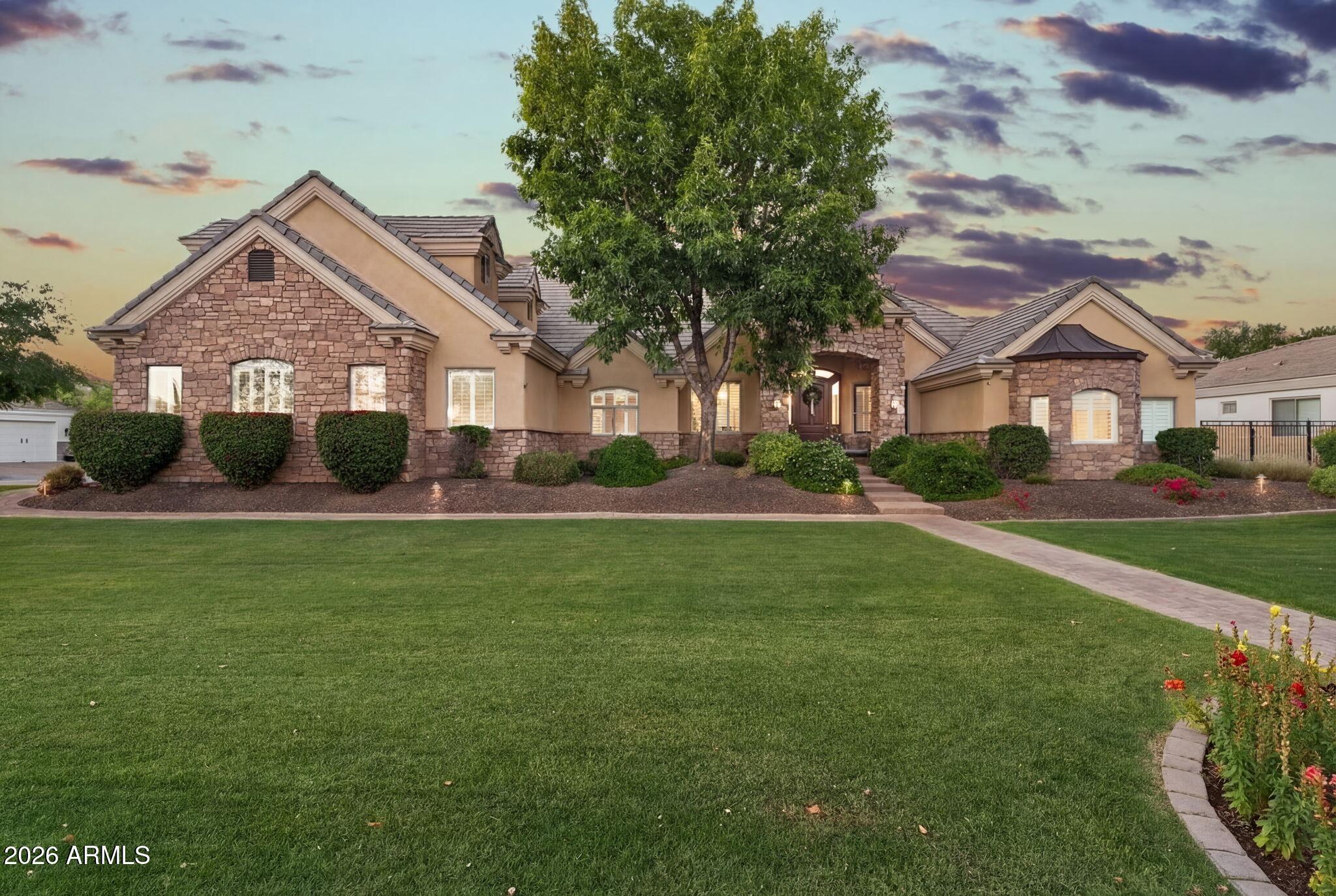 2918 East Waterman Way Gilbert, AZ 85297 - Photo 2 of 125 1-web-or-mls-2918 E Waterman Way-2