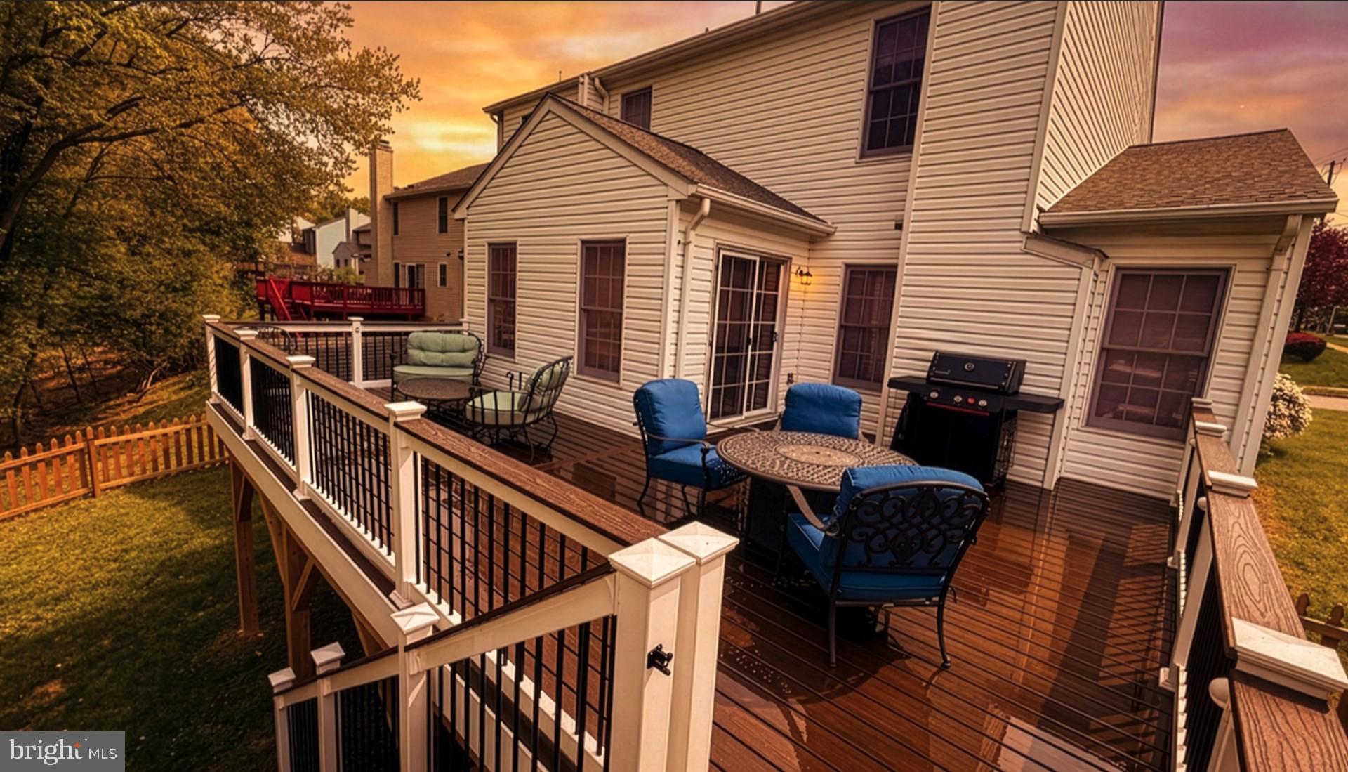 18500 Gingerbread Lane Gaithersburg, MD 20877 - Photo 3 of 56 a view of balcony and deck