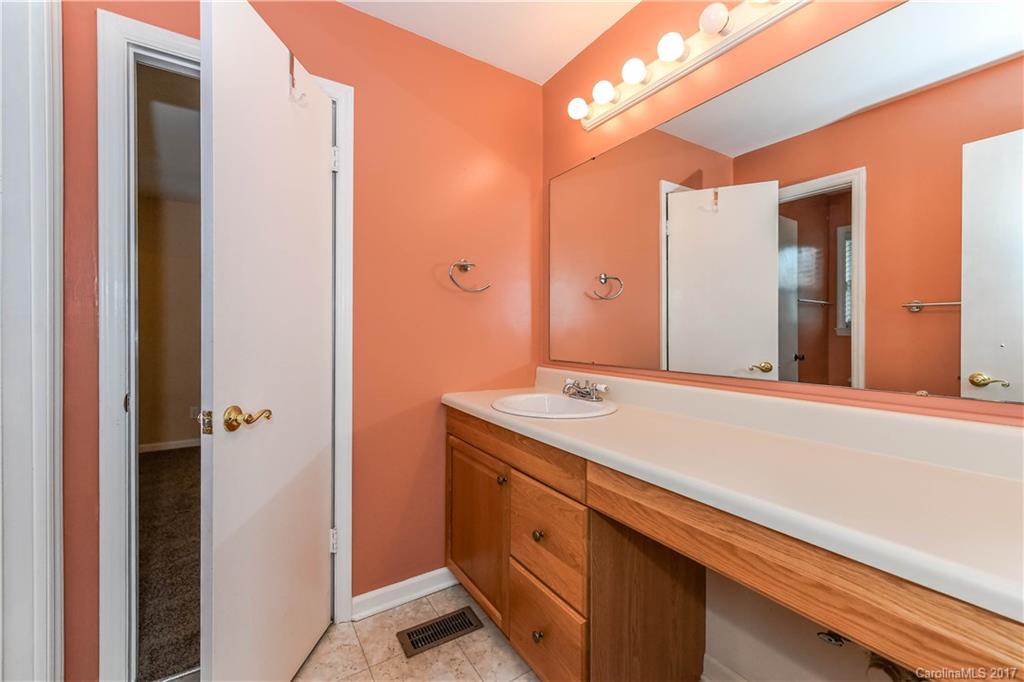 5029 Suwarrow Circle Tega Cay, SC 29708 - Photo 12 of 24