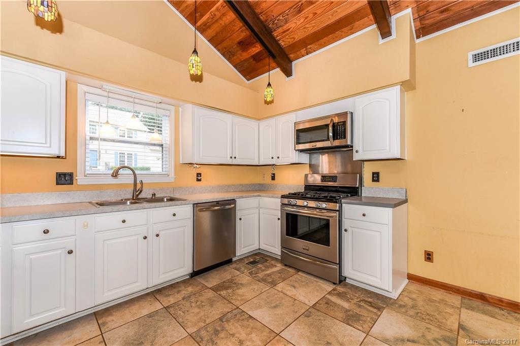 5029 Suwarrow Circle Tega Cay, SC 29708 - Photo 3 of 24