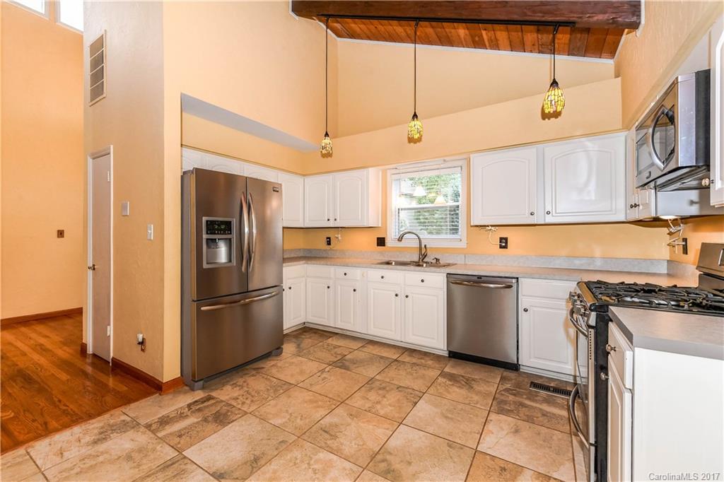 5029 Suwarrow Circle Tega Cay, SC 29708 - Photo 4 of 24