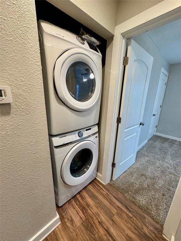 508 Sherry Street Quinlan, TX 75474 - Photo 14 of 20 a utility room with dryer and washer