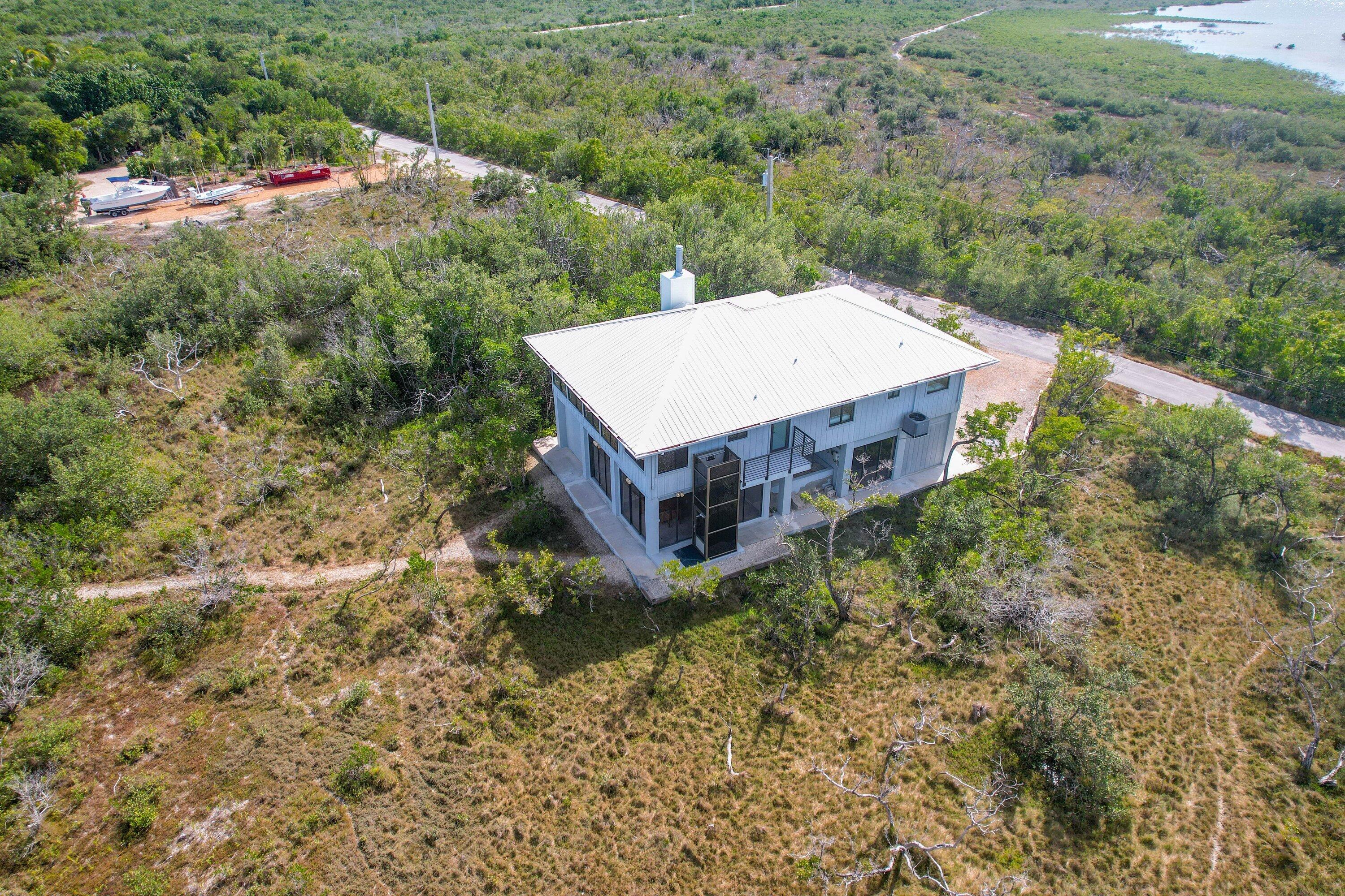 3127 Stewart Road Summerland Key, FL 33042 - Photo 4 of 64 Side of House