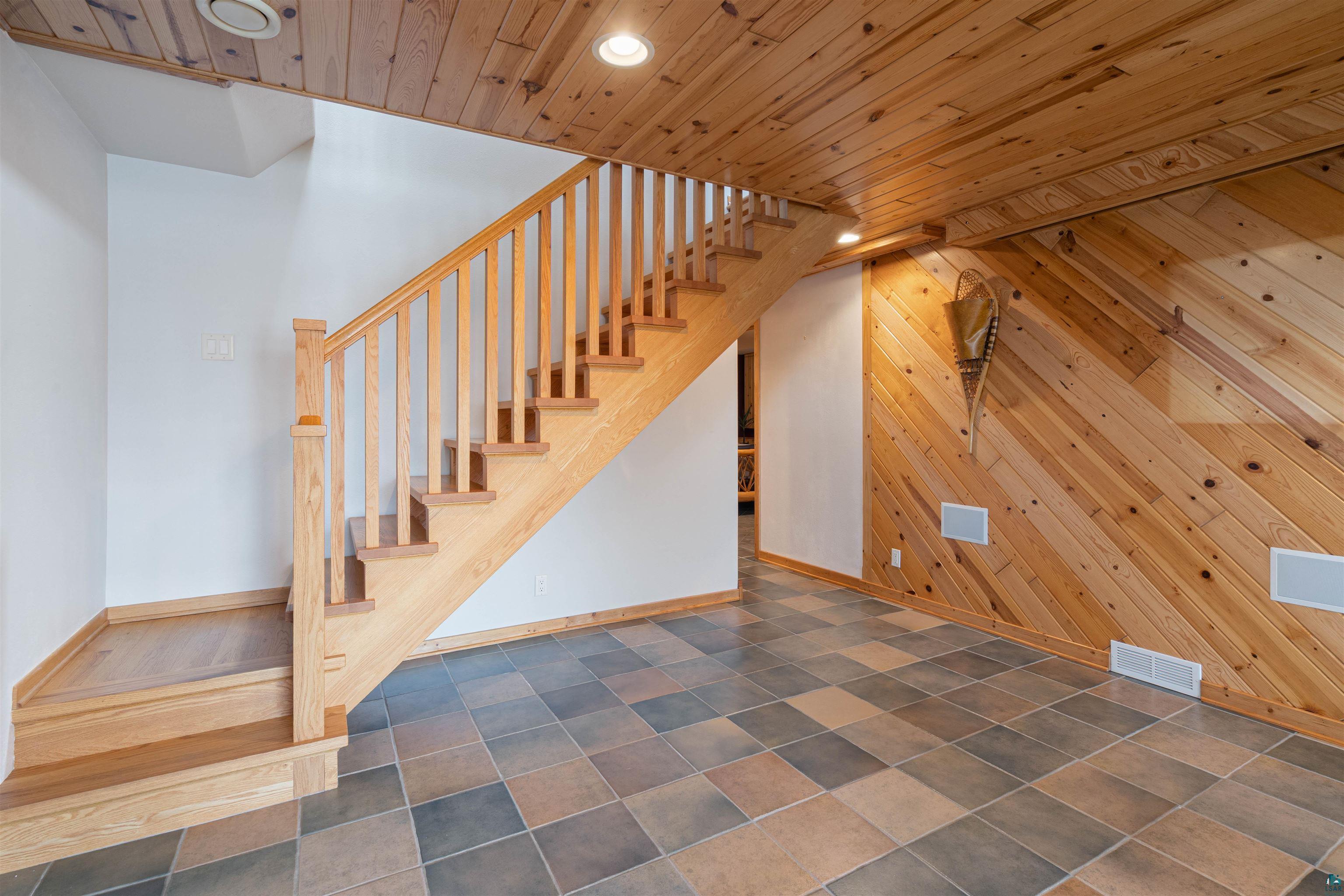 7024 Van Road Duluth, MN 55803 - Photo 24 of 44