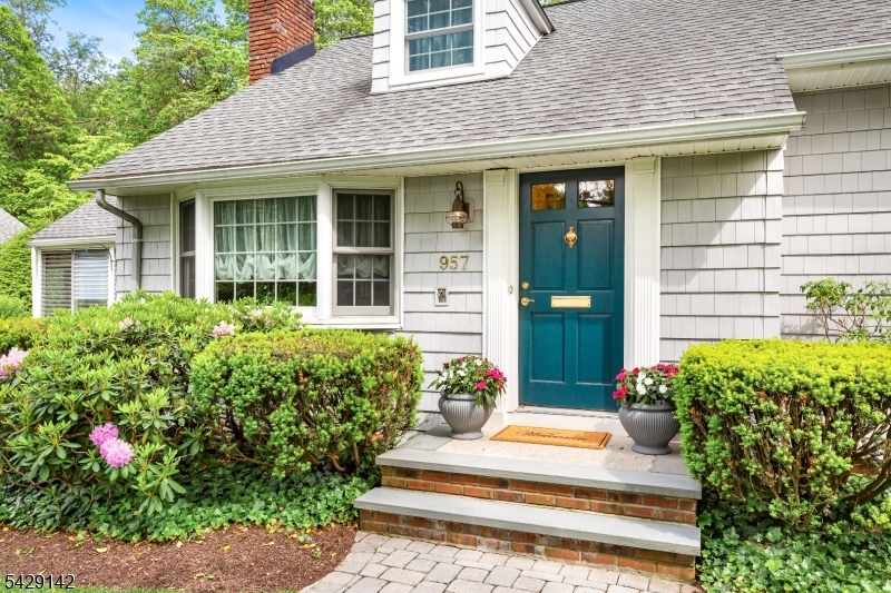 957 Willow Grove Road Westfield, NJ 07090 - Photo 5 of 34