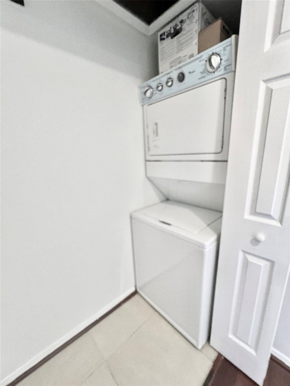 2016 Main Street, Unit 2405 Houston, TX 77002 - Photo 23 of 40 a utility room with dryer and washer