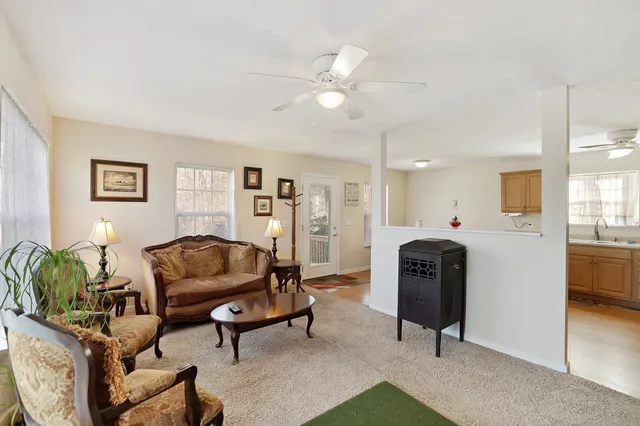 $299,900 | 725 Calvert Ridge Road, Westmoreland, TN 37186