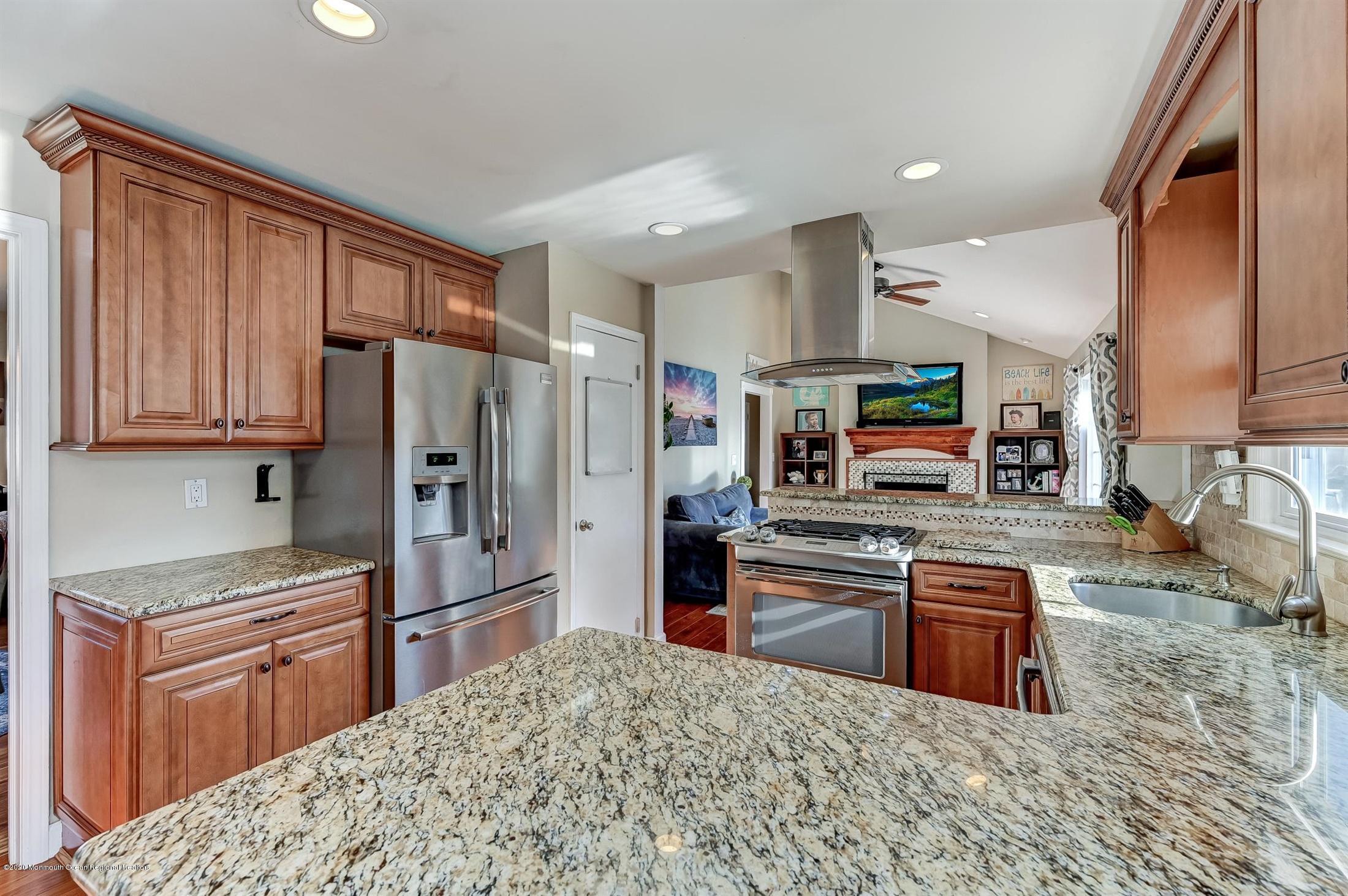 2277 Lanes Mill Road Brick, NJ 08724 - Photo 15 of 40 15-Kitchen
