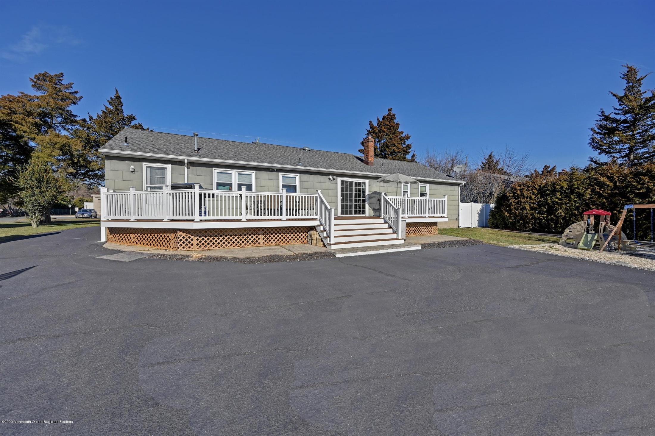 2277 Lanes Mill Road Brick, NJ 08724 - Photo 35 of 40 35-Back