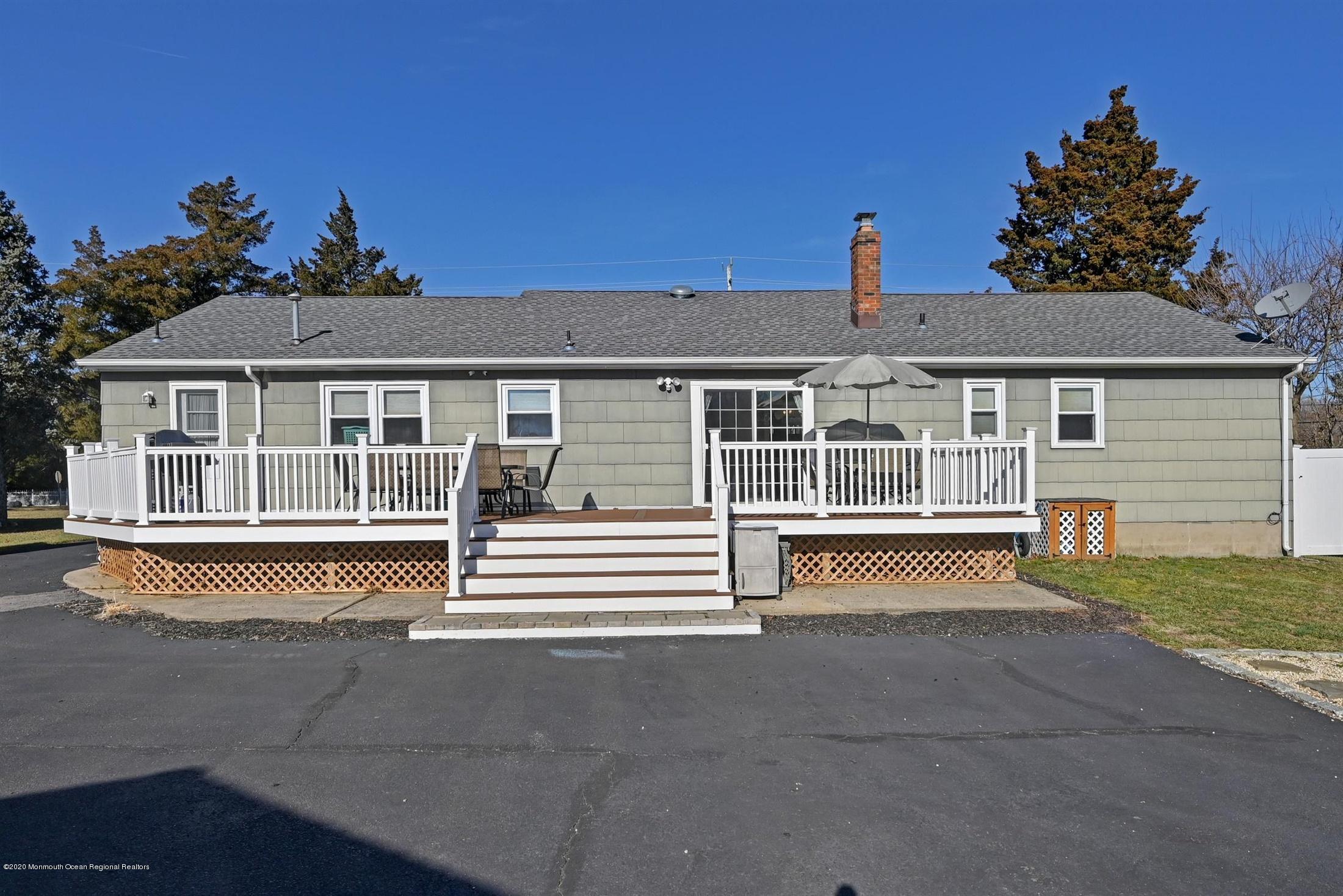2277 Lanes Mill Road Brick, NJ 08724 - Photo 36 of 40 36-Back-Deck