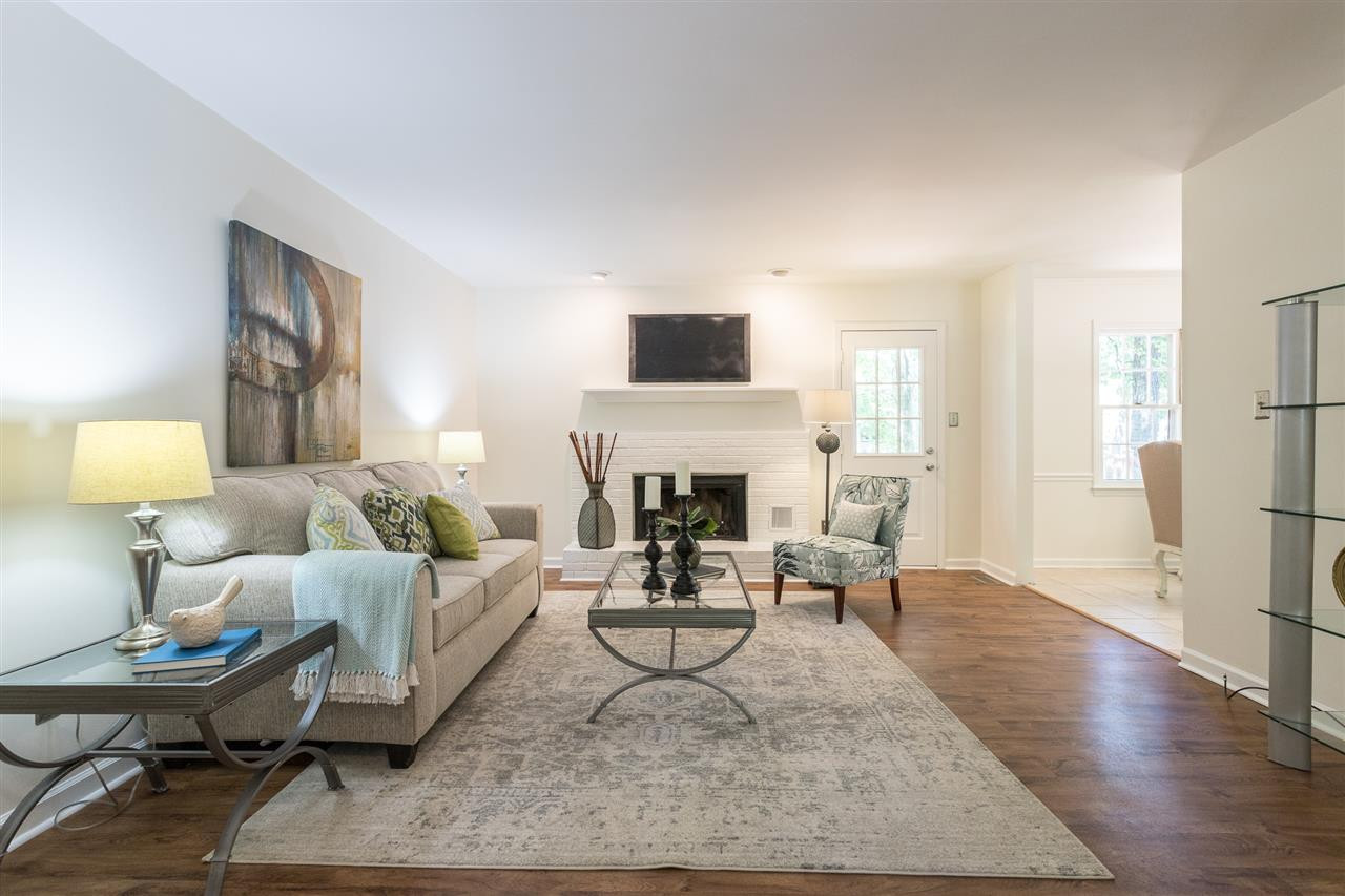 7405 Thorn Ridge Road Raleigh, NC 27613 - Photo 4 of 24 Family Room