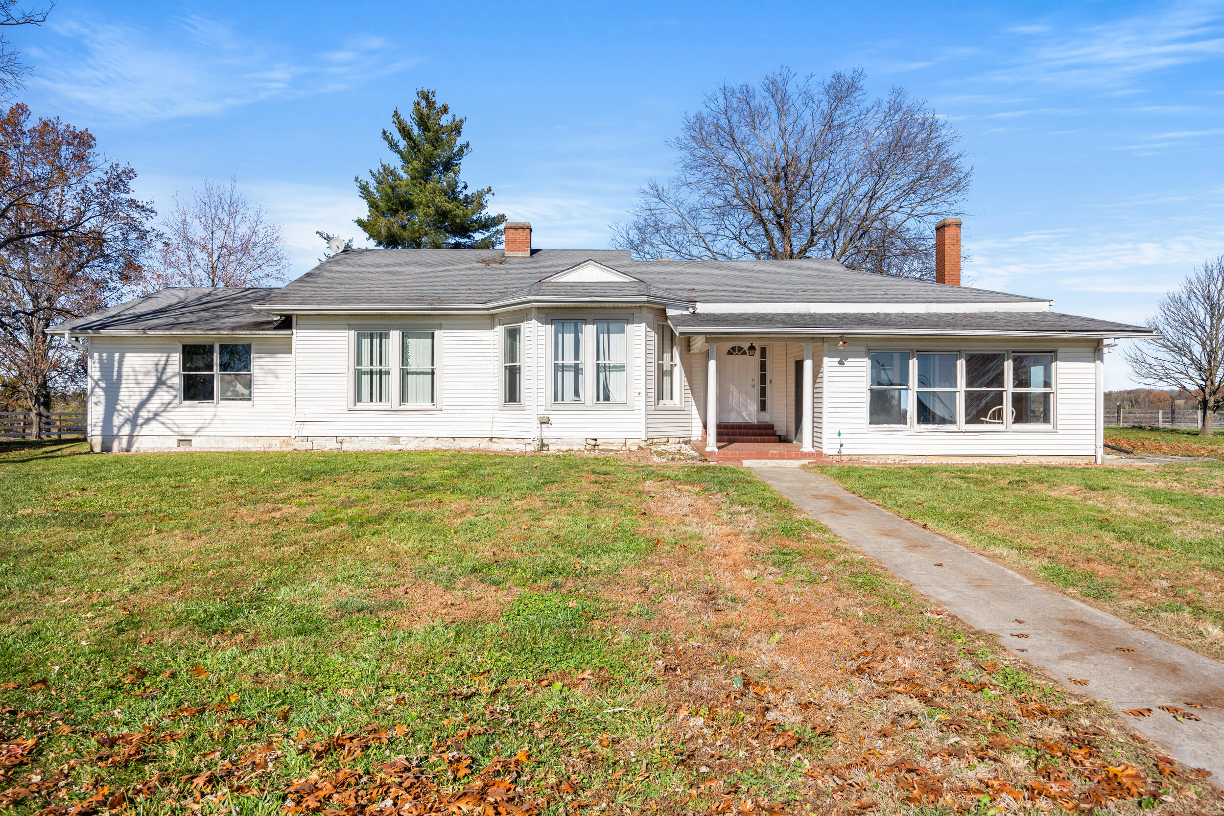 4487 Louisville Road Salvisa, KY 40372 - Photo 63 of 85 4487 House 2 Front-Close Up