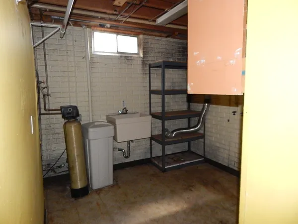 $275,000 | 513 South 7th Street, Eldridge, IA 52748