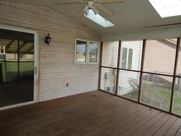$275,000 | 513 South 7th Street, Eldridge, IA 52748