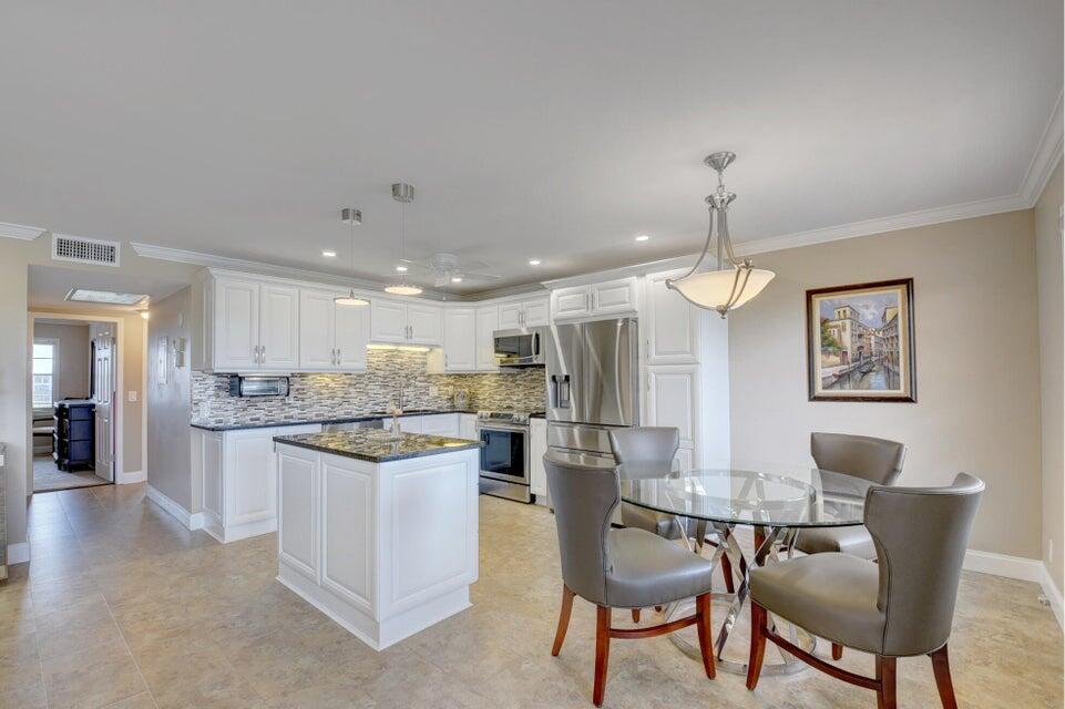 4028 Newcastle B, Unit 4028 Boca Raton, FL 33434 - Photo 1 of 40 Great Room