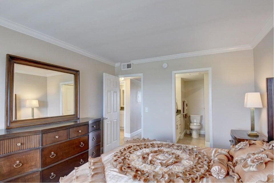4028 Newcastle B, Unit 4028 Boca Raton, FL 33434 - Photo 34 of 40 Primary Bedroom 4