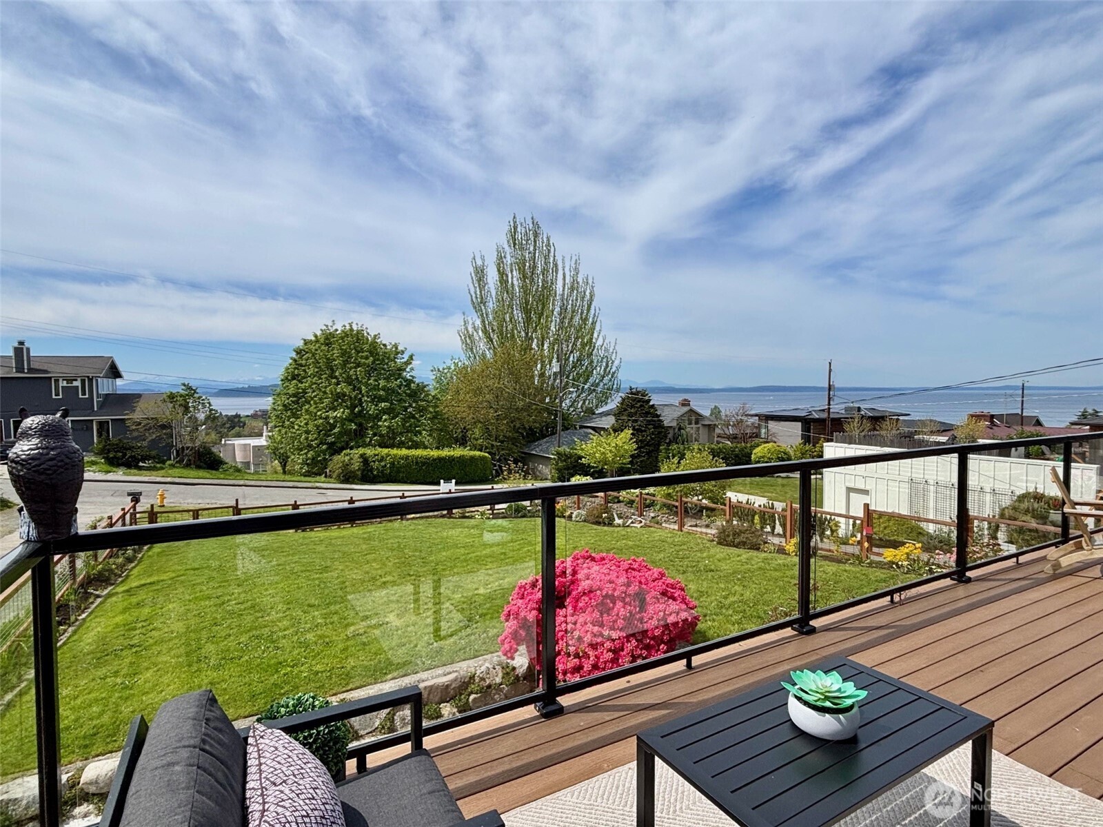 3228 57th Avenue Southwest Seattle, WA 98116 - Photo 3 of 38