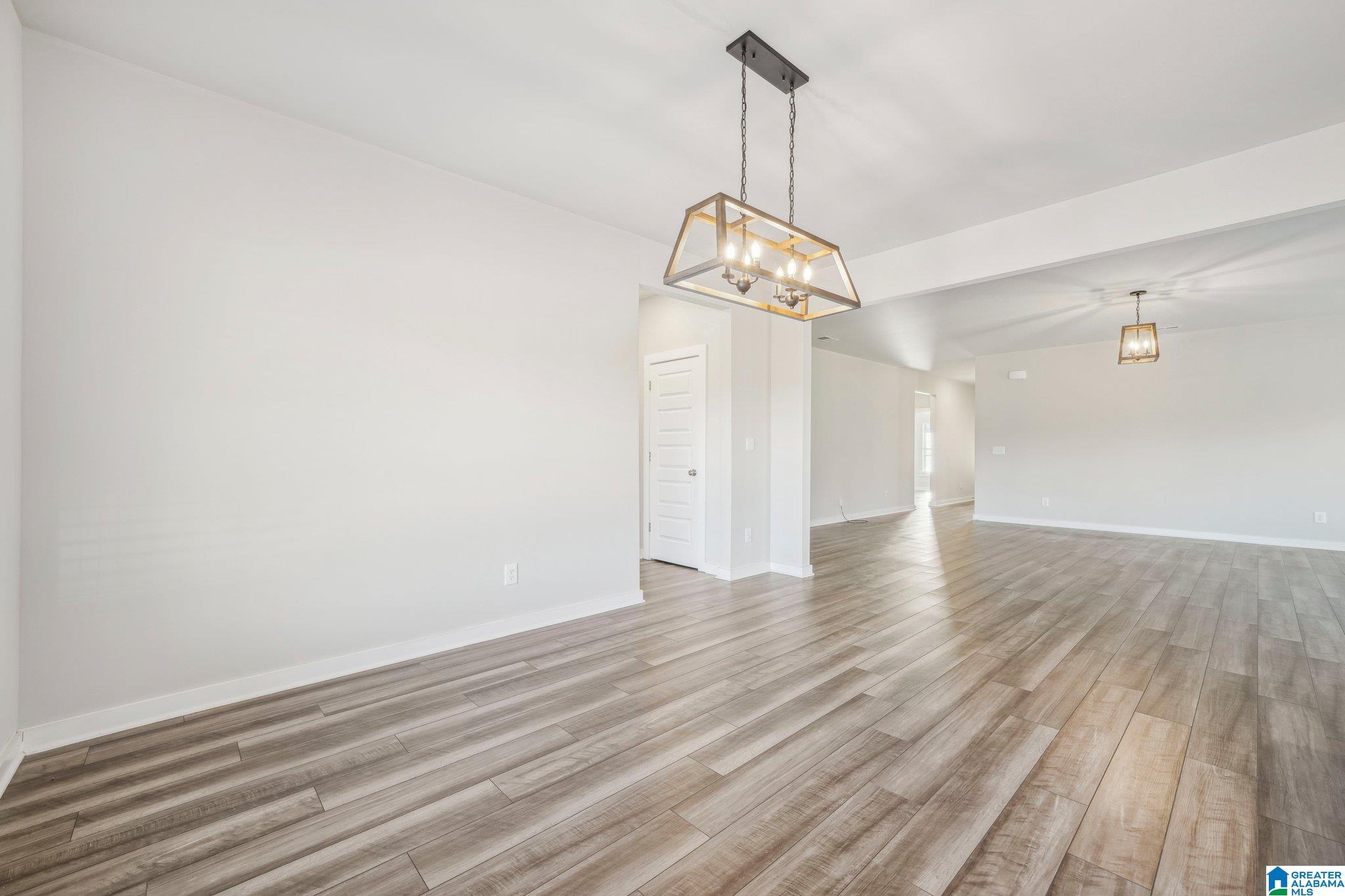 250 Ridgeview Circle Jemison, AL 35085 - Photo 7 of 40