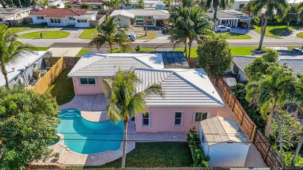 $5,950 | 467 Northeast 31st Street, Boca Raton, FL 33431