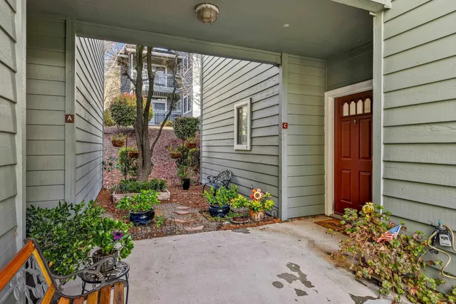 $399,000 | 8185 Mountain View Drive, Unit C, Pleasanton, CA 94588