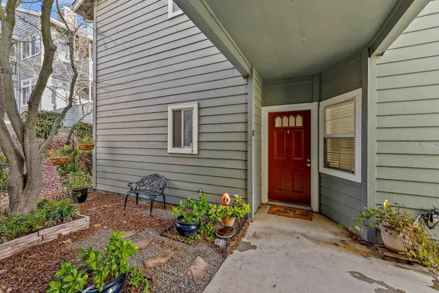 $399,000 | 8185 Mountain View Drive, Unit C, Pleasanton, CA 94588