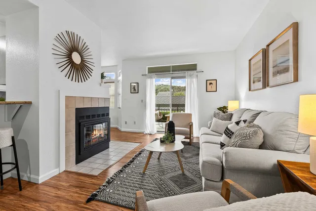 $399,000 | 8185 Mountain View Drive, Unit C, Pleasanton, CA 94588