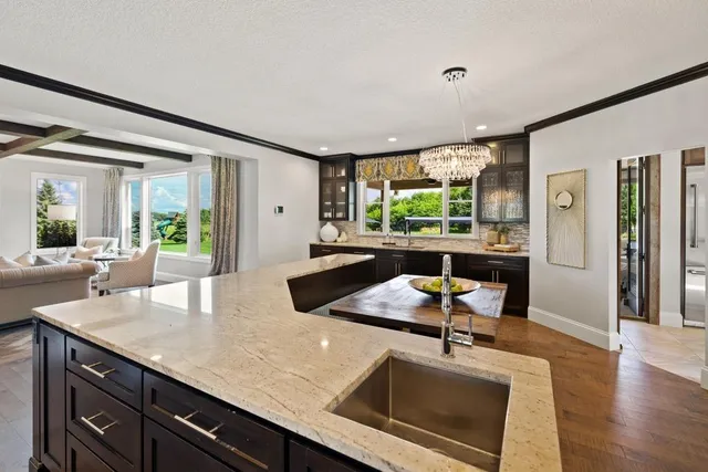 $2,400,000 | 12403 Meadow Bluff Trail, Afton, MN 55001