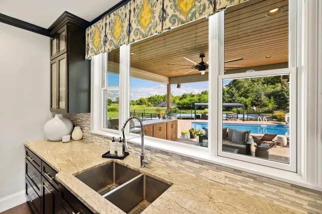 $2,400,000 | 12403 Meadow Bluff Trail, Afton, MN 55001