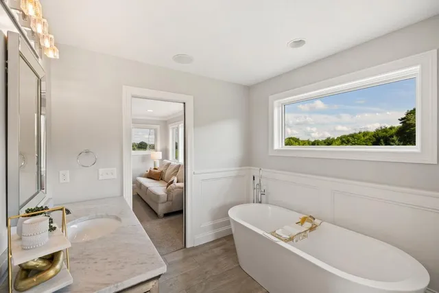 $2,400,000 | 12403 Meadow Bluff Trail, Afton, MN 55001