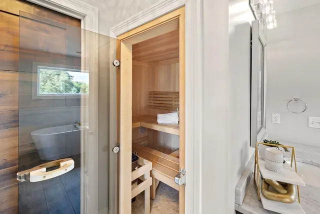 $2,400,000 | 12403 Meadow Bluff Trail, Afton, MN 55001