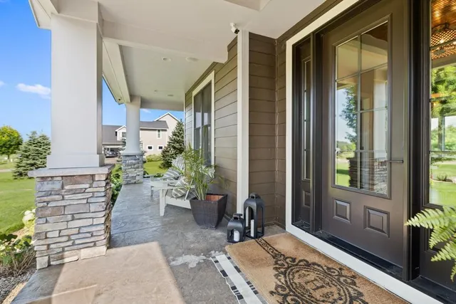 $2,400,000 | 12403 Meadow Bluff Trail, Afton, MN 55001