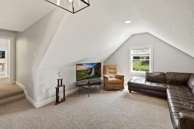 $2,400,000 | 12403 Meadow Bluff Trail, Afton, MN 55001